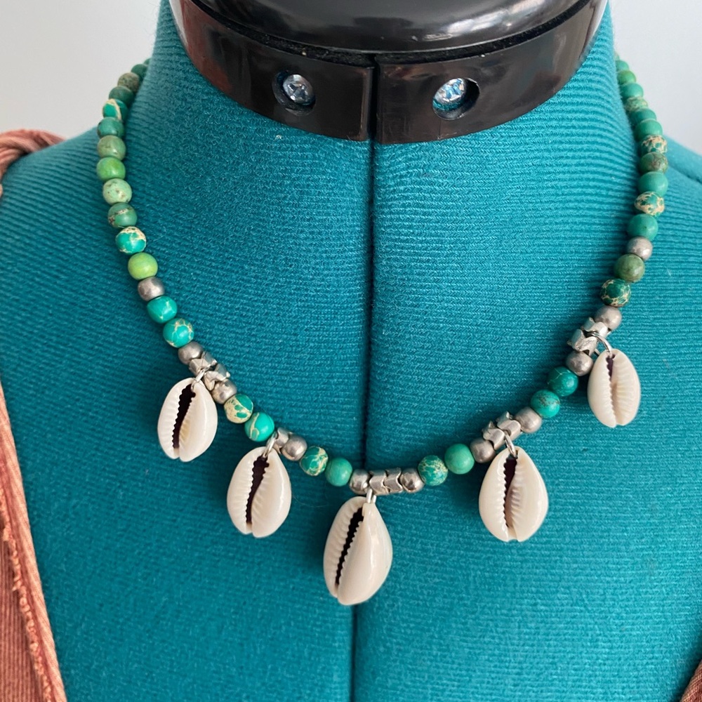 Vanessa Mooney shell necklace